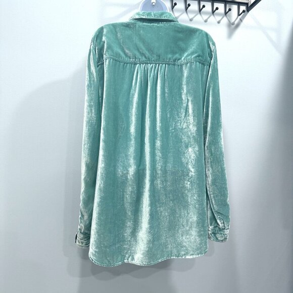 Pilcro Anthropolgie Crushed Velvet Mint Seafoam Button Down Shirt Womens Size 14 - Picture 2 of 10